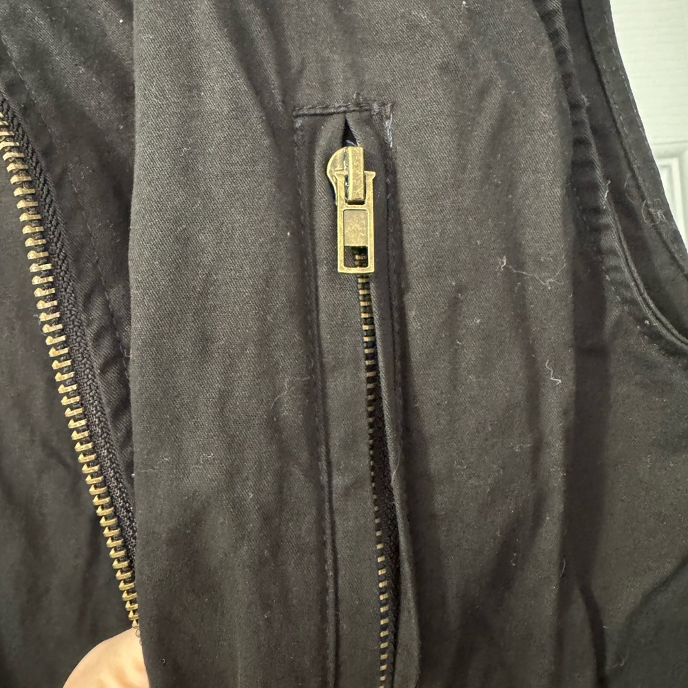 Zenana Outfitters Black Hooded Vest - READ FULL DESCRIPTION - Picture 4 of 9